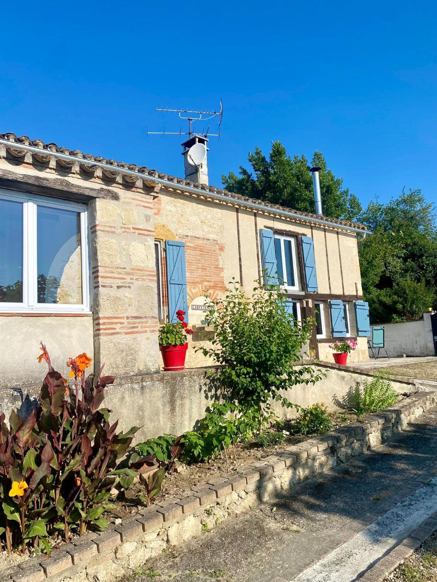 Maison D'Hotes La Fezendes Miradoux Exterior photo